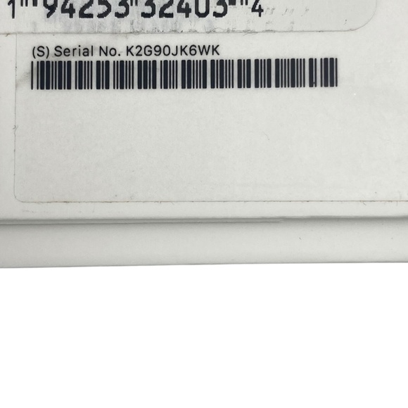 Apple White Wireless Earbuds - Picture 2 of 11